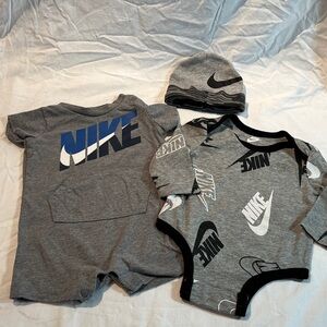 3M Nike Infant Set in Gray and Black